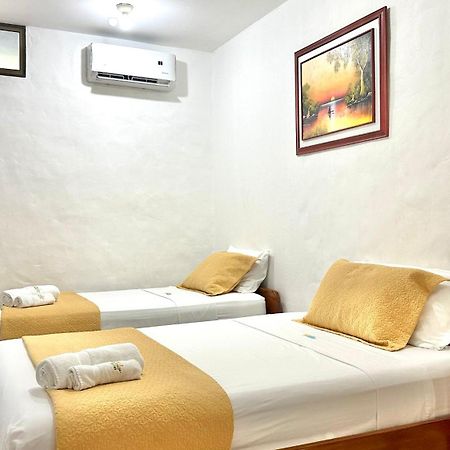Hostal Suenos Silvestres Puerto Ayora  Luaran gambar